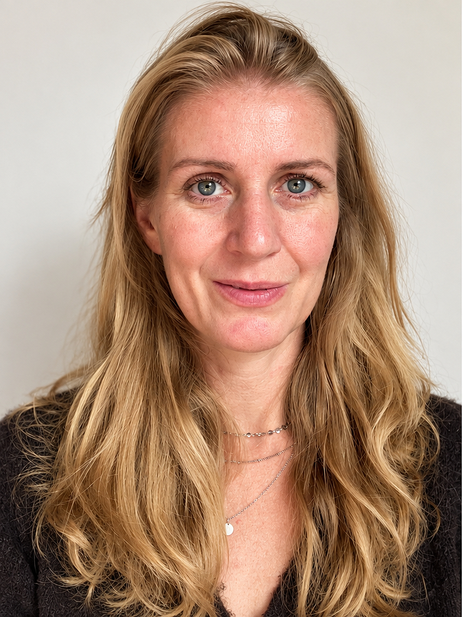 Porträt von Juliane Scheel